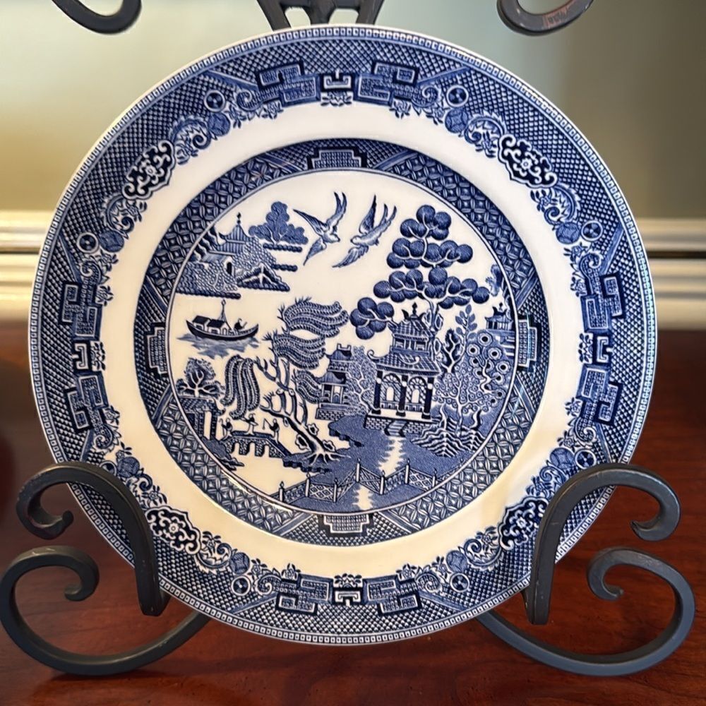Johnson & Bros.  & Willow Since 1863 Made in England 8” plates (3) - Excellent - Picture 3 of 13